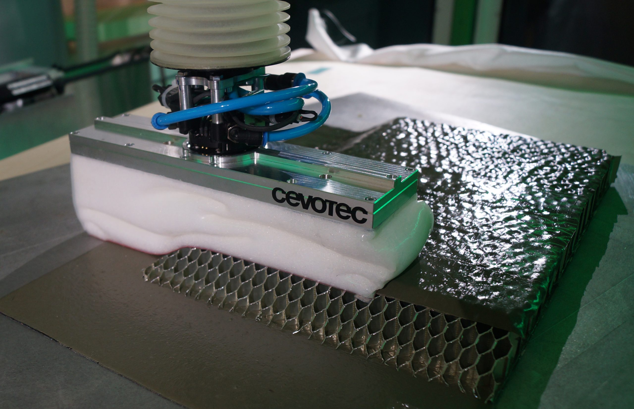 Industry 4.0 automation for building complex composites