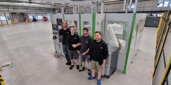 SAMBA Pro Fiber Patch Placement Anlage des Fraunhofer IGCV in der neuen KI-Forschungshalle „Halle 43“ der Universität Augsburg